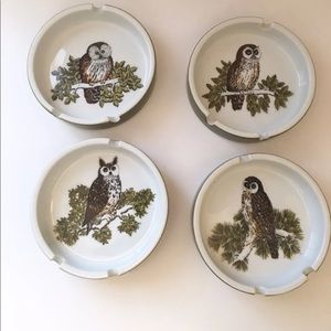 Set of 4 Four Vintage ceramic owl ashtrays
